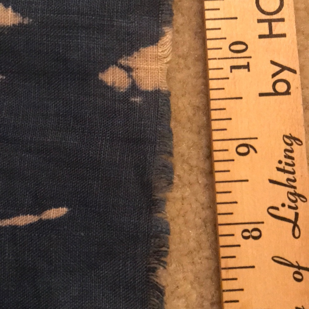 Hand dyed Linen batik - Picture 2 of 2